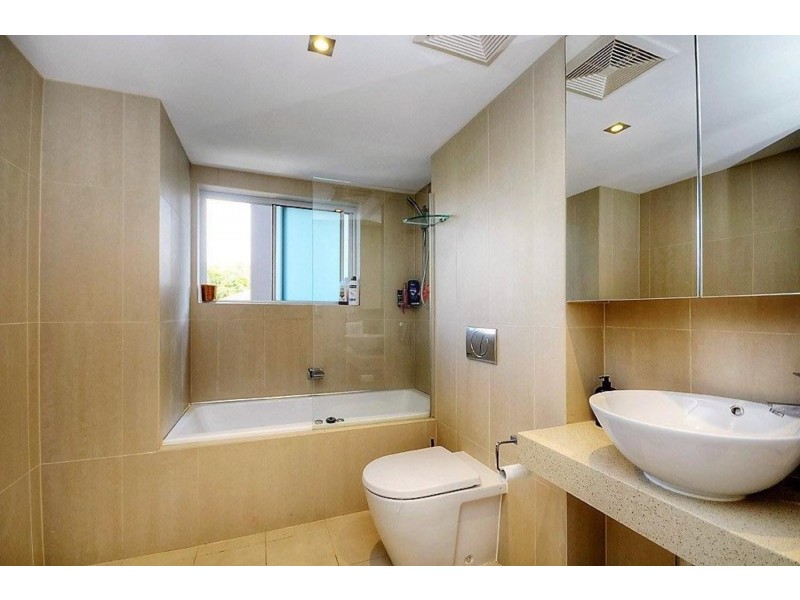 Modena On Chevron/53 Darrambal Street, Chevron Island QLD 4217