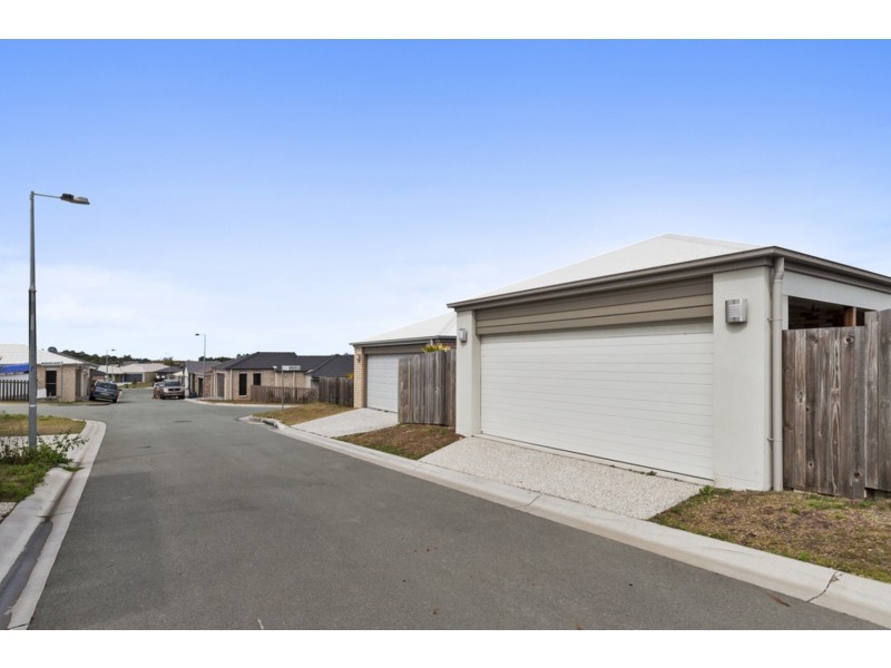 17 Damien Leeding Way, Upper Coomera QLD 4209