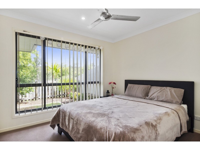 17 Damien Leeding Way, Upper Coomera QLD 4209