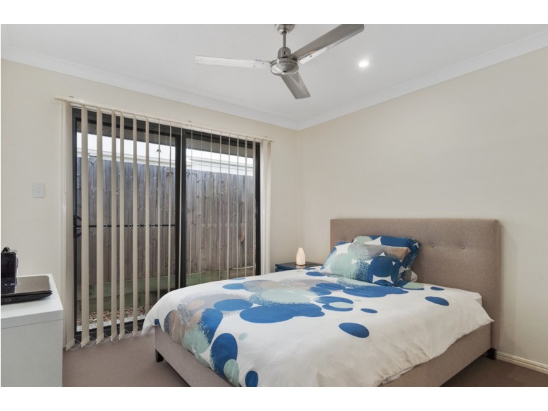 17 Damien Leeding Way, Upper Coomera QLD 4209