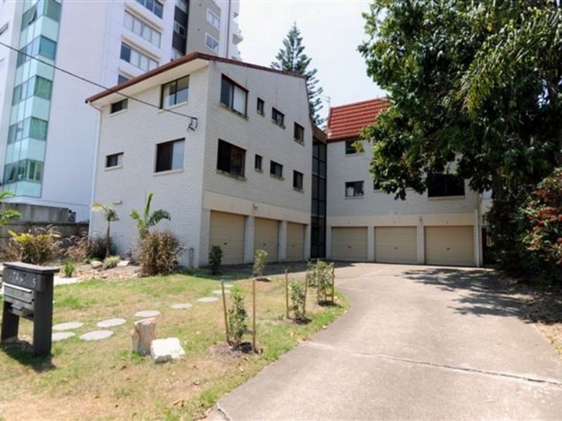“Tahi”/5 Jubilee Avenue, Broadbeach QLD 4218