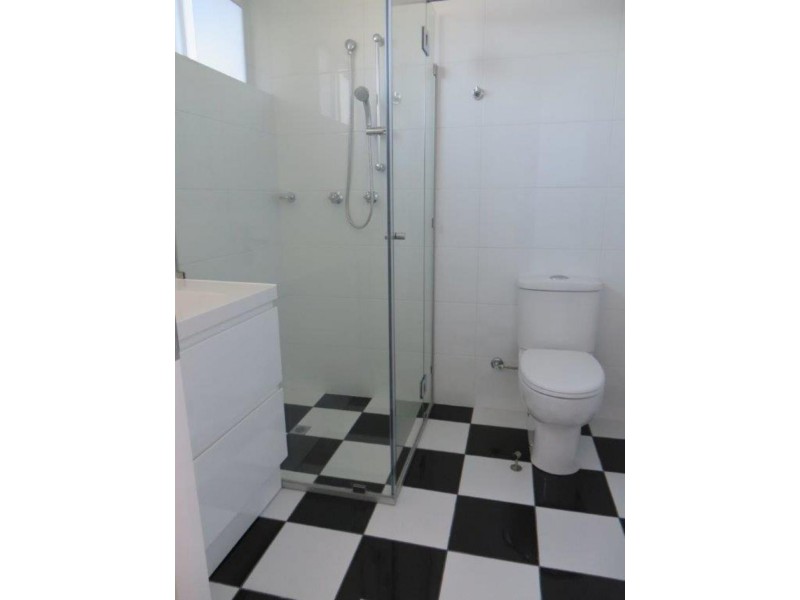 “Enderley Gardens”/38 Enderley Avenue, Surfers Paradise QLD 4217