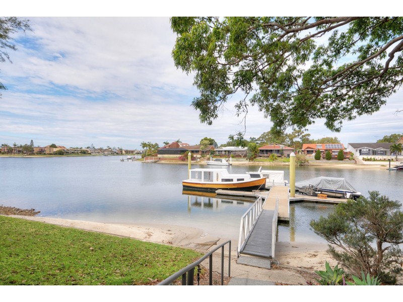 Pacific Keys/50 Hooker Boulevard, Mermaid Waters QLD 4218