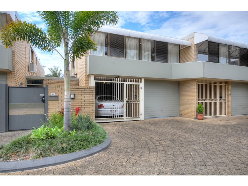 Pacific Keys/50 Hooker Boulevard, Mermaid Waters QLD 4218