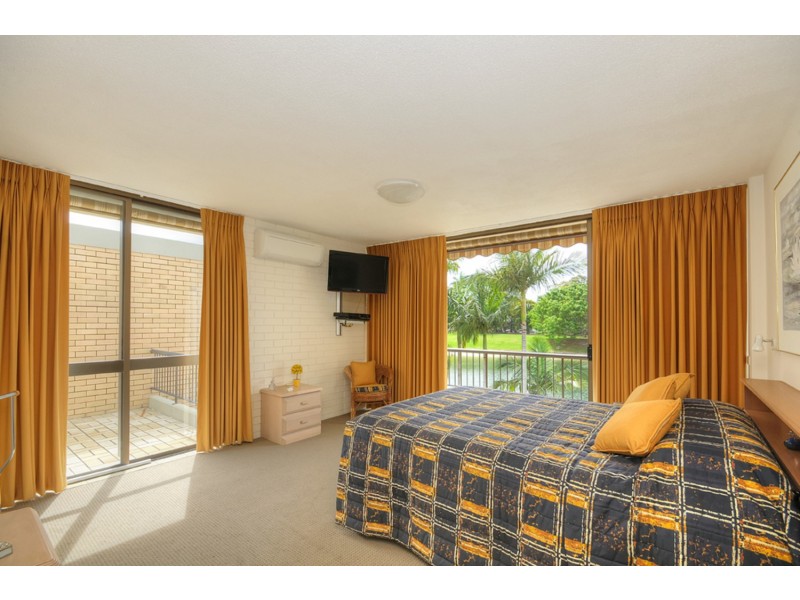 Pacific Keys/50 Hooker Boulevard, Mermaid Waters QLD 4218