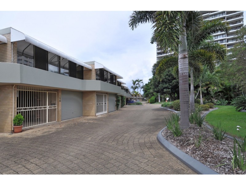 Pacific Keys/50 Hooker Boulevard, Mermaid Waters QLD 4218