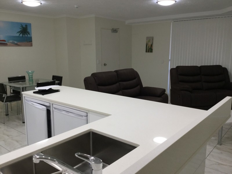 “Enderley Gardens”/38 Enderley Avenue, Surfers Paradise QLD 4217