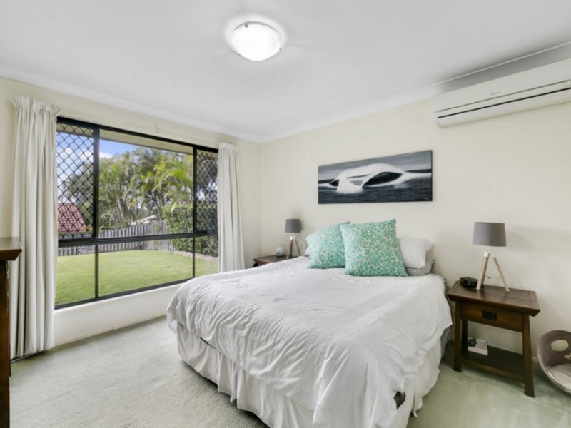 17 PANDORA Crescent, Pacific Pines QLD 4211