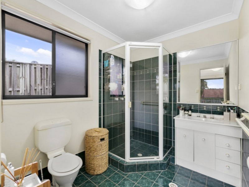 17 PANDORA Crescent, Pacific Pines QLD 4211
