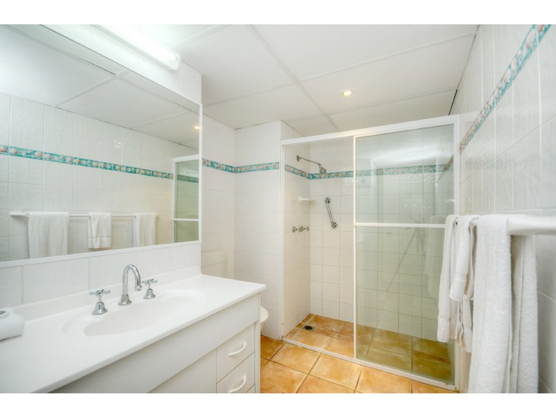 Chateau Beachside/44-52 The Esplanade, Surfers Paradise QLD 4217