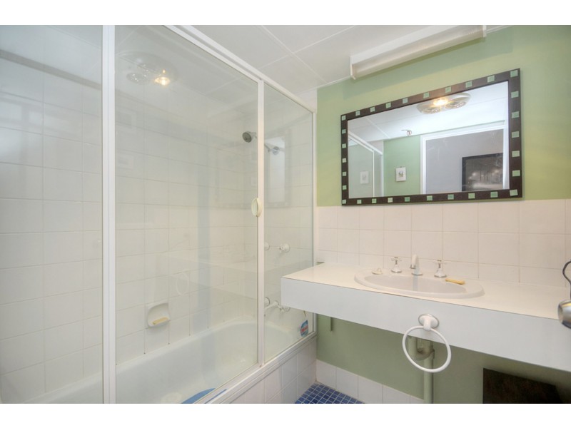 Waterways /40 Ferny Avenue, Surfers Paradise QLD 4217