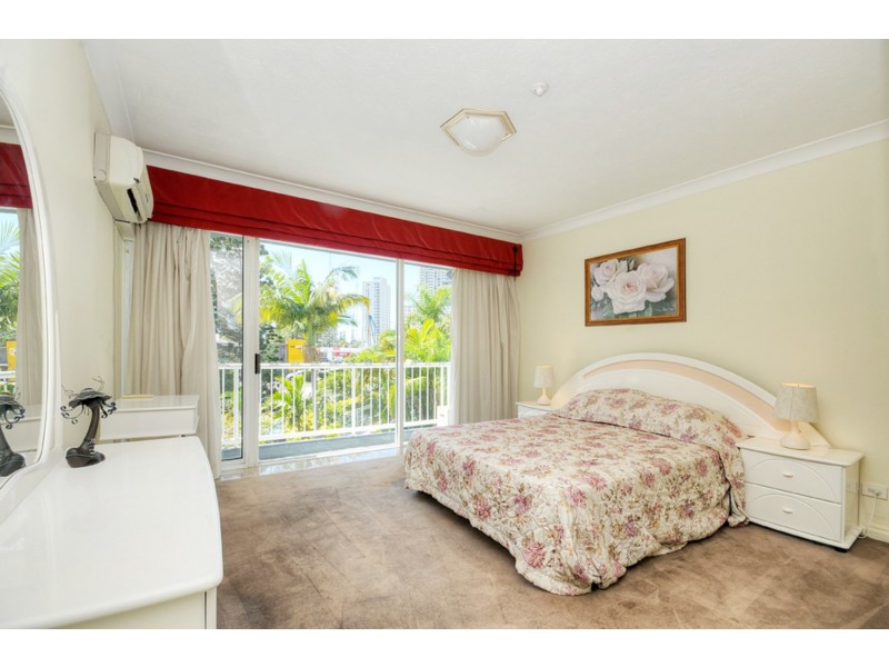11/19 Riverview Parade, Surfers Paradise QLD 4217