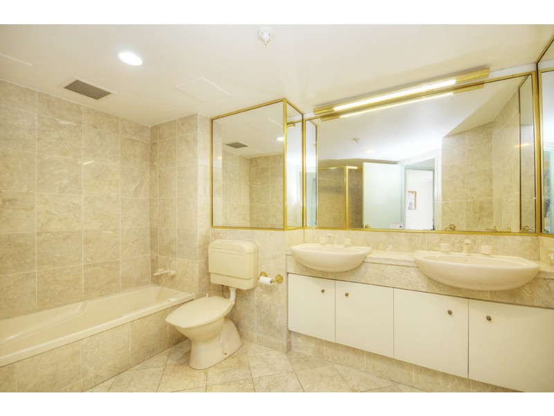 11/19 Riverview Parade, Surfers Paradise QLD 4217