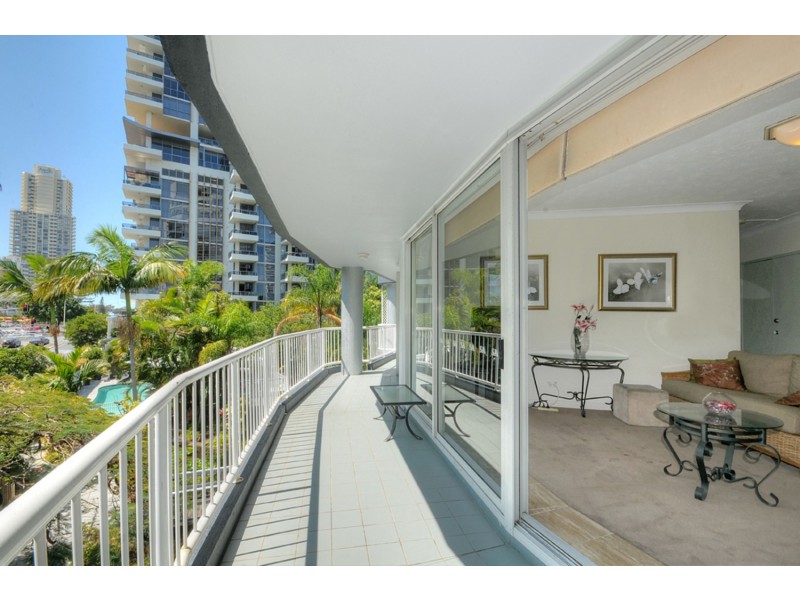11/19 Riverview Parade, Surfers Paradise QLD 4217