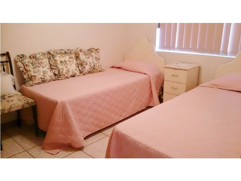 “Barradine”/13-15 Aubrey Street, Surfers Paradise QLD 4217