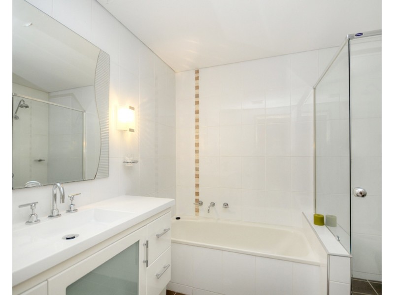 Golden Gate /3422 Surfers Paradise Boulevard, Surfers Paradise QLD 4217