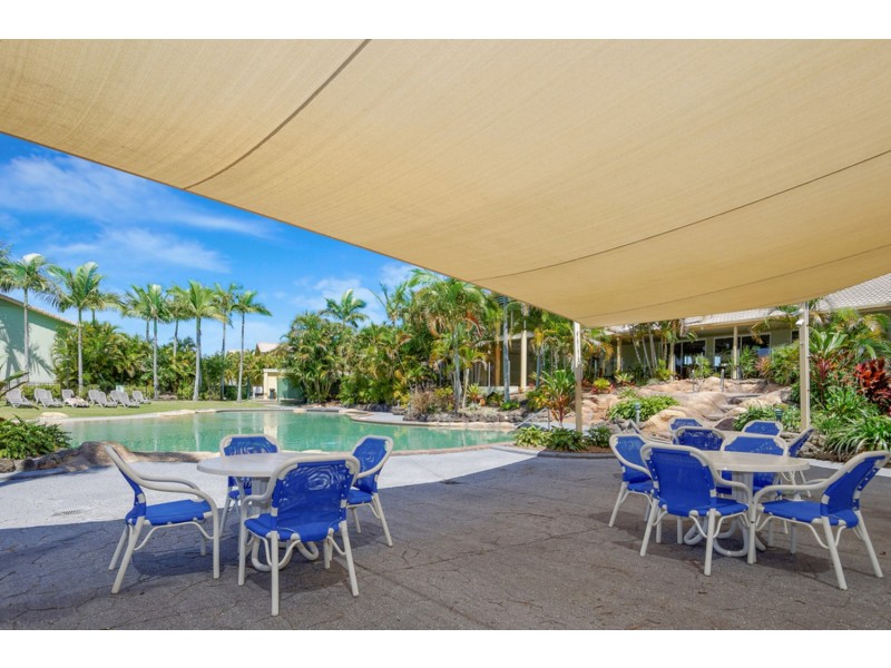 4/215 Cottesloe Drive, Mermaid Waters QLD 4218