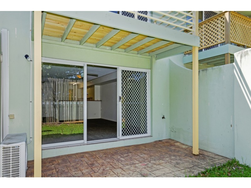 4/215 Cottesloe Drive, Mermaid Waters QLD 4218