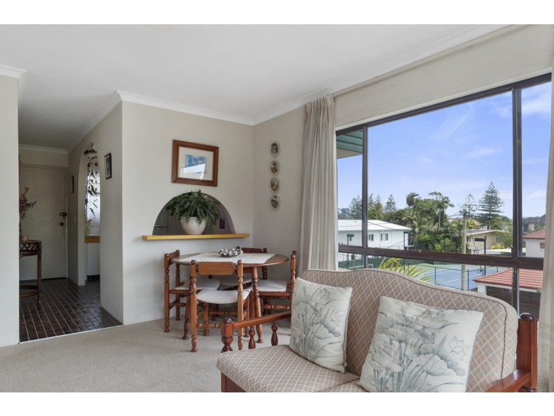 29 Oak Avenue, Surfers Paradise QLD 4217