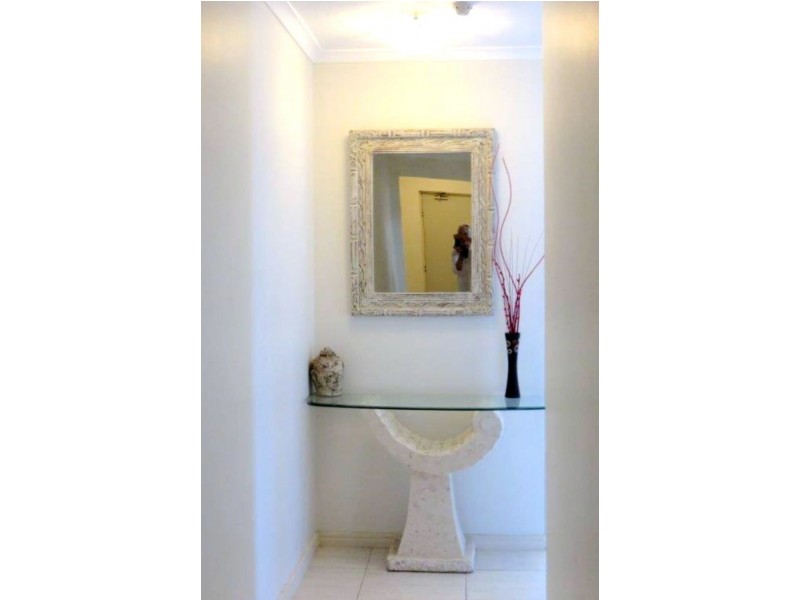 “Thornton Tower”/33 Thornton Street, Surfers Paradise QLD 4217