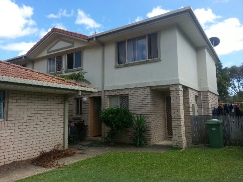 “Central Heights”/170 Central Street, Labrador QLD 4215