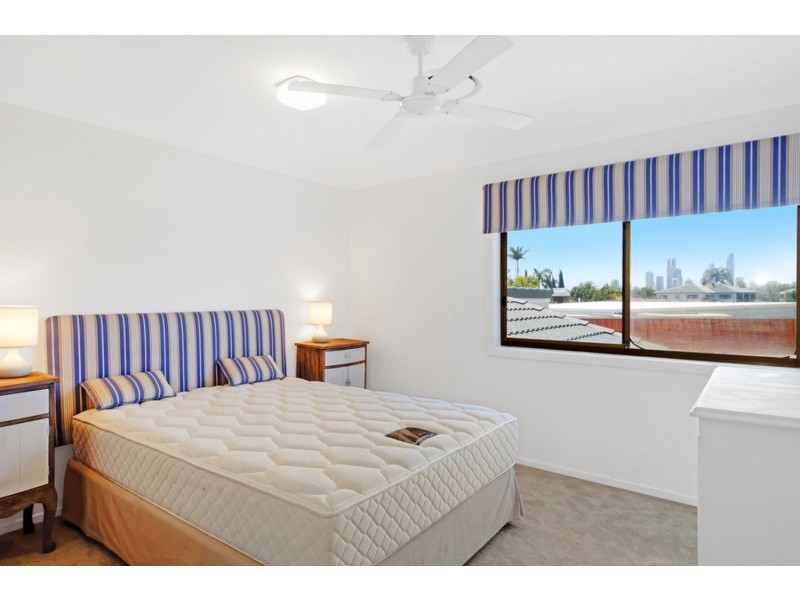 16 Wallaby Place, Bundall QLD 4217