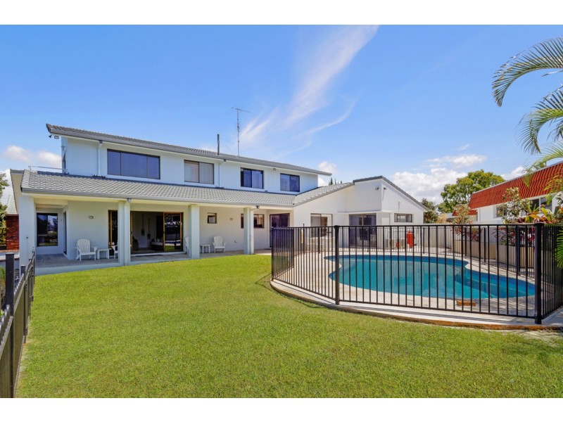 16 Wallaby Place, Bundall QLD 4217