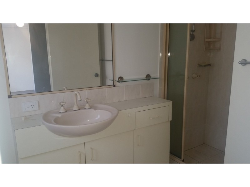 “Mandalay”/33  Old Burleigh Road, Surfers Paradise QLD 4217