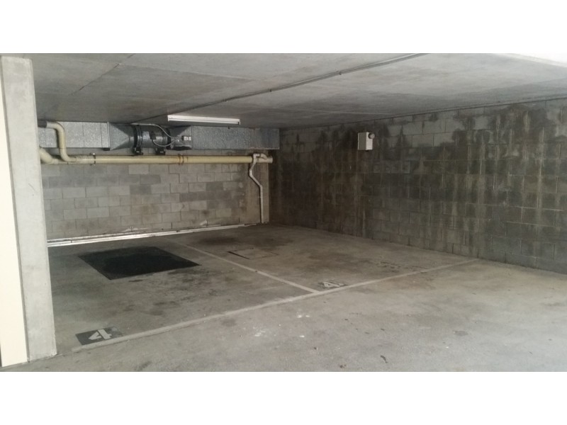 “Mandalay”/33  Old Burleigh Road, Surfers Paradise QLD 4217