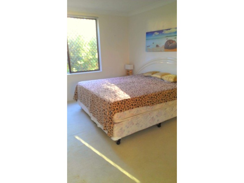 6/22-24  Genoa Street, Surfers Paradise QLD 4217