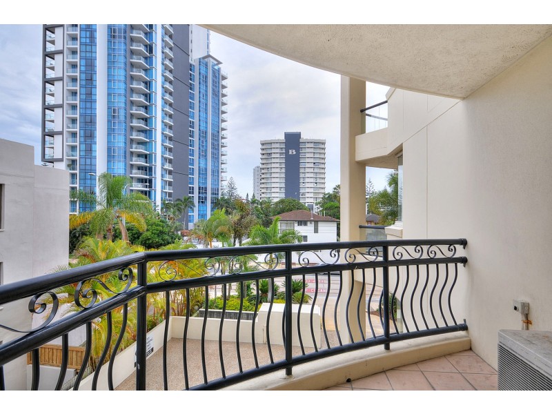 305/2988-2994 Surfers Paradise Boulevard, Surfers Paradise QLD 4217