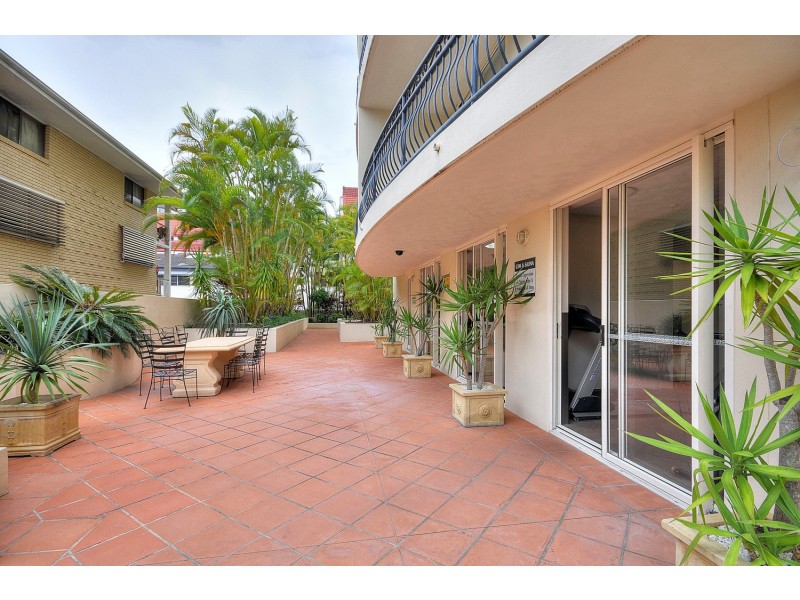 305/2988-2994 Surfers Paradise Boulevard, Surfers Paradise QLD 4217