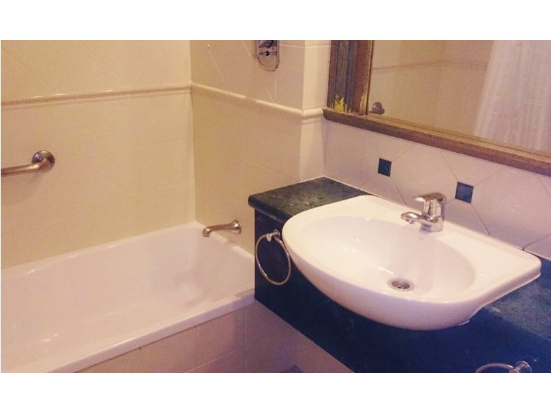 213/25 Laycock Street, Surfers Paradise QLD 4217