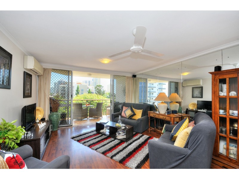 9/11 Riverview Parade, Surfers Paradise QLD 4217