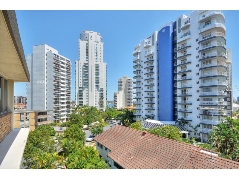 9/11 Riverview Parade, Surfers Paradise QLD 4217