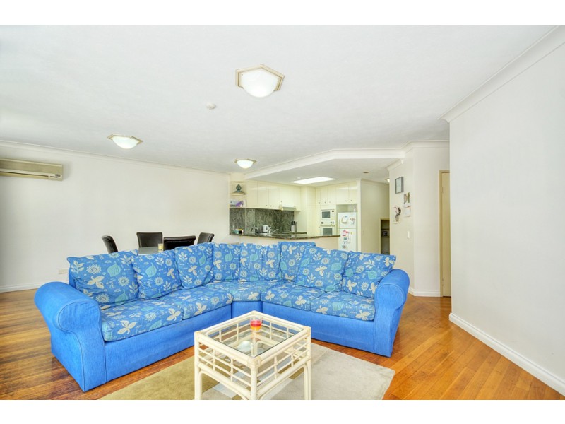 2/19 Riverview Parade, Surfers Paradise QLD 4217