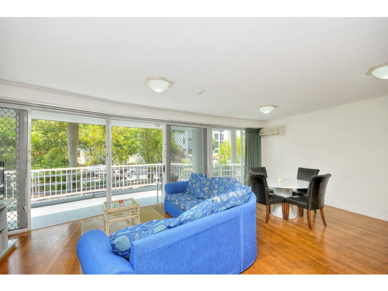 2/19 Riverview Parade, Surfers Paradise QLD 4217