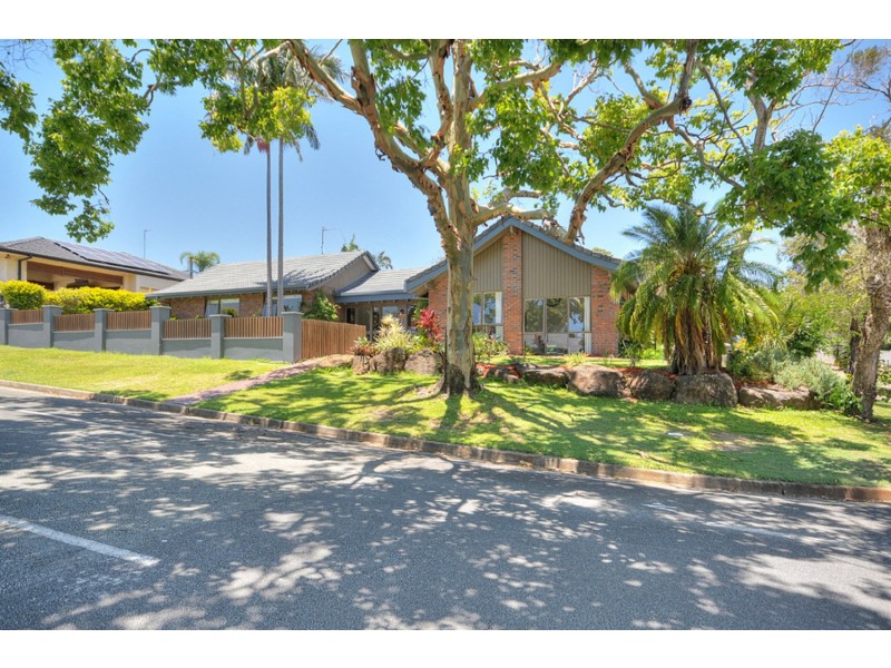 1 Winani Drive, Ashmore QLD 4214