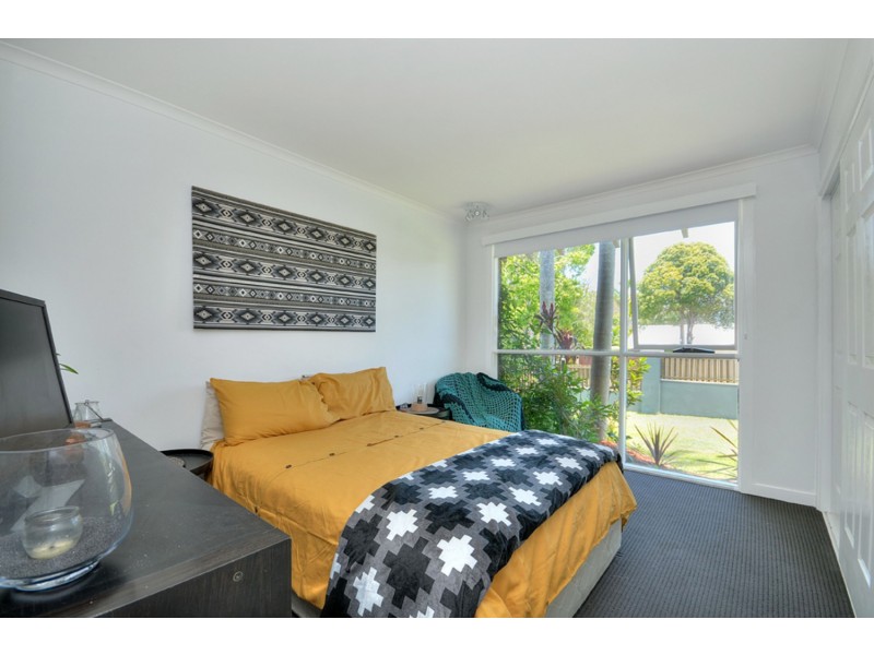 1 Winani Drive, Ashmore QLD 4214