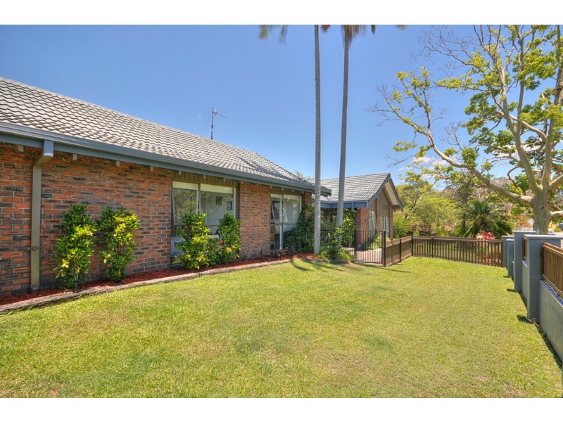 1 Winani Drive, Ashmore QLD 4214