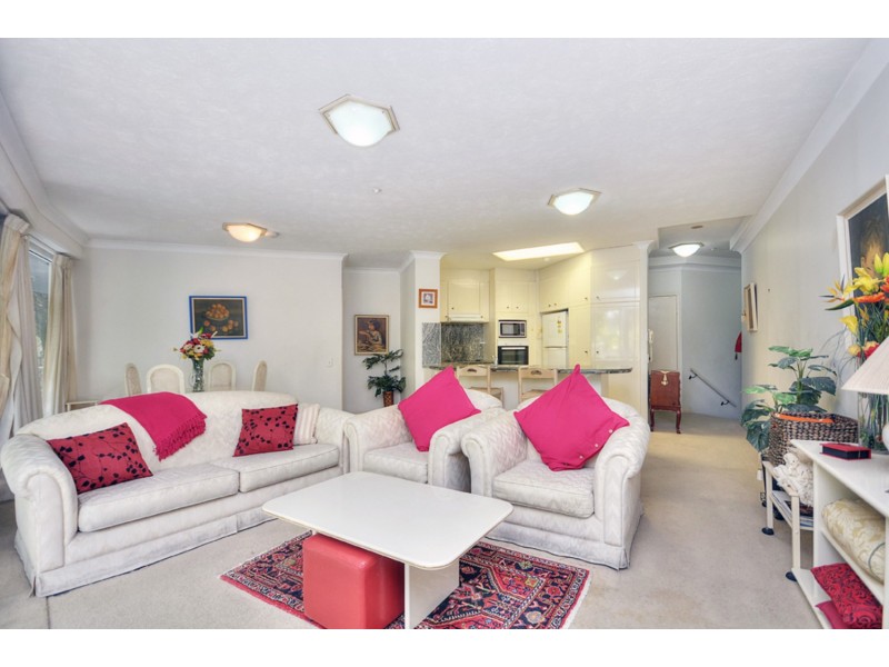4/19 Riverview Parade, Surfers Paradise QLD 4217