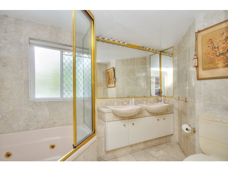 4/19 Riverview Parade, Surfers Paradise QLD 4217