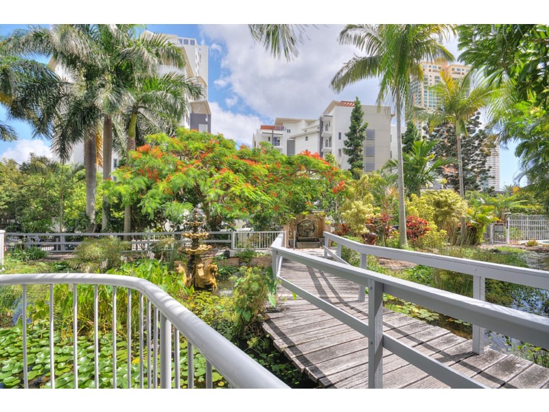 4/19 Riverview Parade, Surfers Paradise QLD 4217