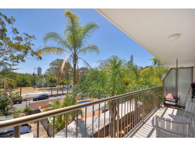 “Anacapri”/43 Enderley Avenue, Surfers Paradise QLD 4217