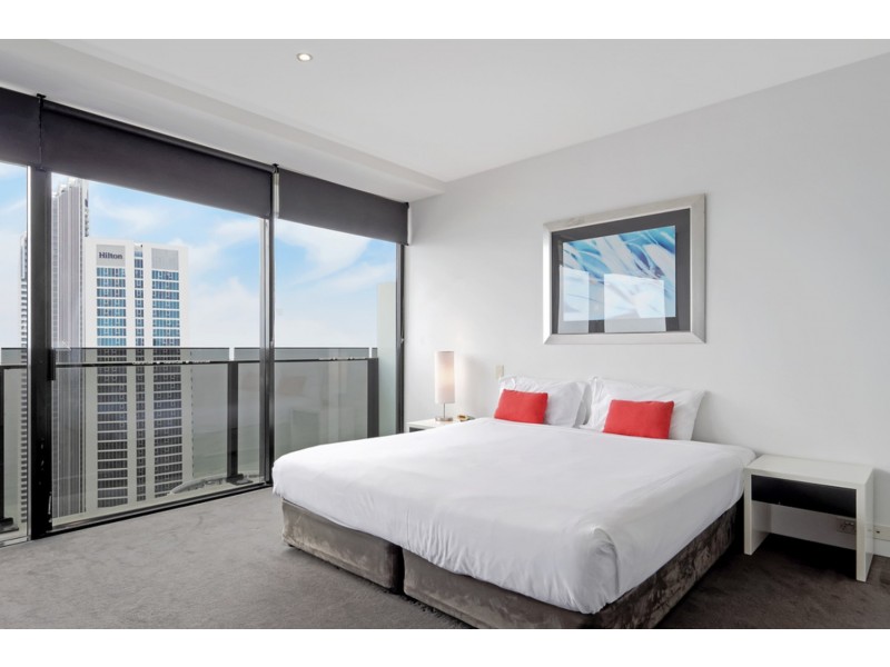 “Circle on Cavill”/9 Ferny Avenue, Surfers Paradise QLD 4217