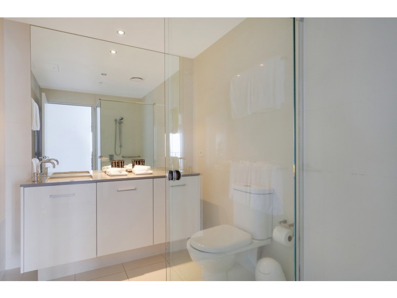 “Circle on Cavill”/9 Ferny Avenue, Surfers Paradise QLD 4217