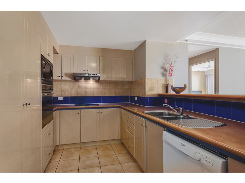 “Crown Towers”/5 Palm Avenue, Surfers Paradise QLD 4217