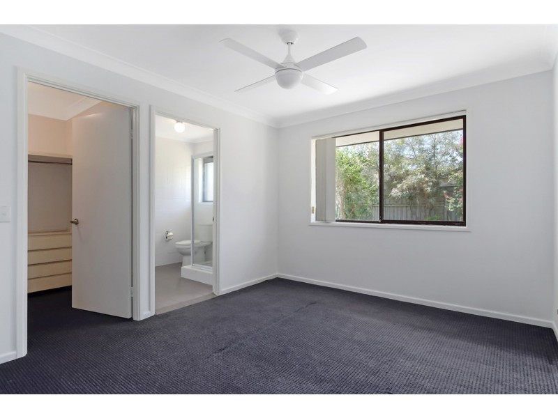 3 Vaucluse Place, Sorrento QLD 4217