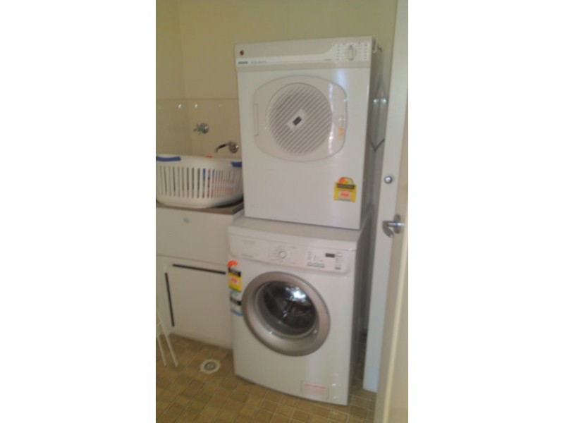 4 Old Burleigh Road, Surfers Paradise QLD 4217