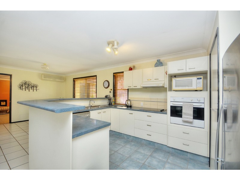 91 Saffron Street, Elanora QLD 4221